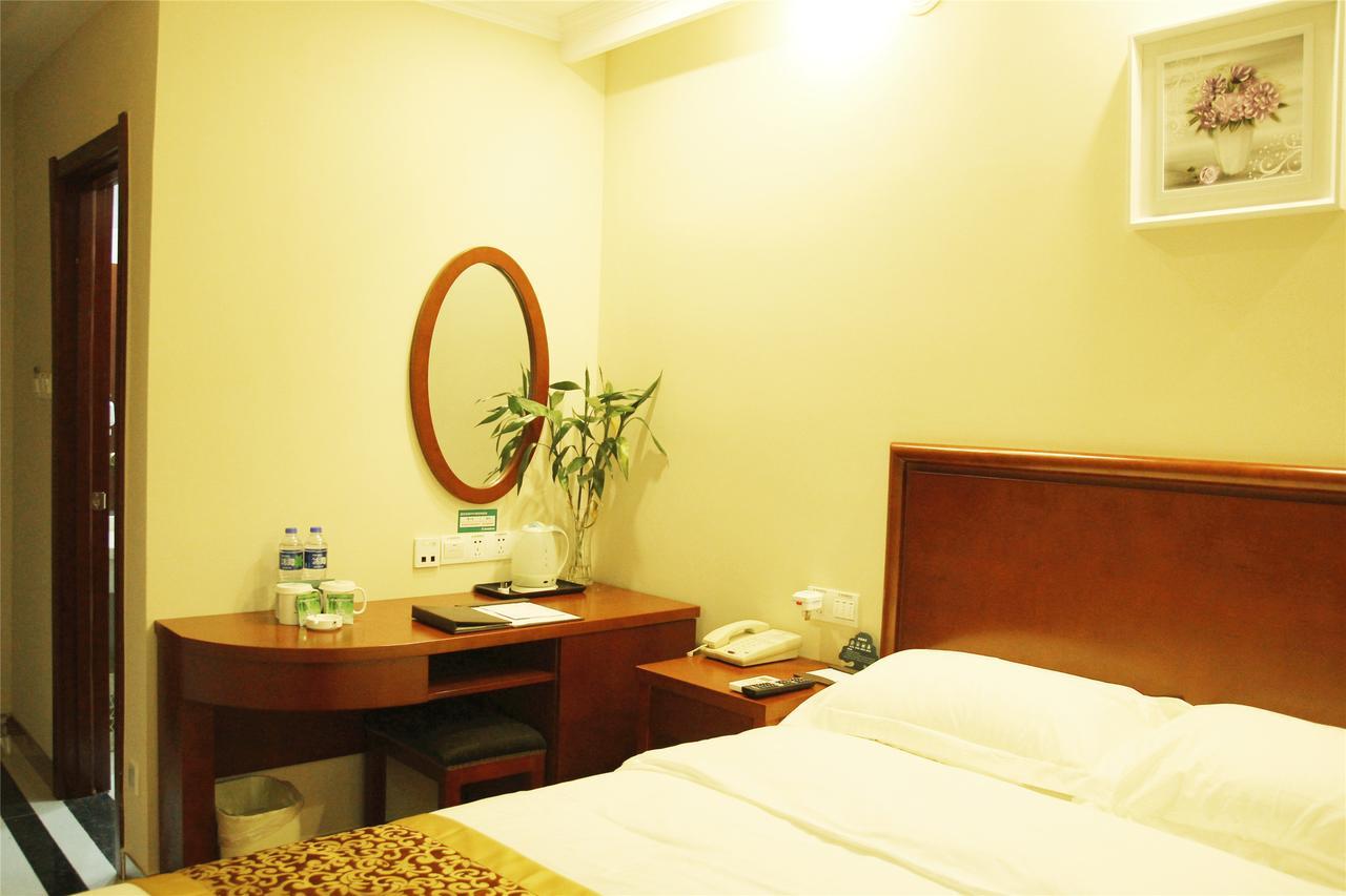 Greentree Inn Guangdong Shantou Gurao Gugui Road Business Hotel Exteriör bild